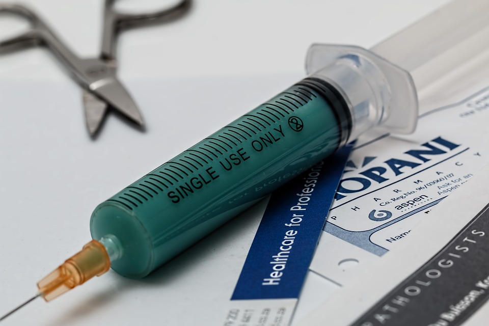 syringe-435809_960_720
